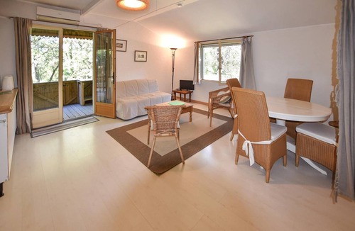 Mondragon House | 90 m² House ∙ 4 bedrooms ∙ 8 guests
