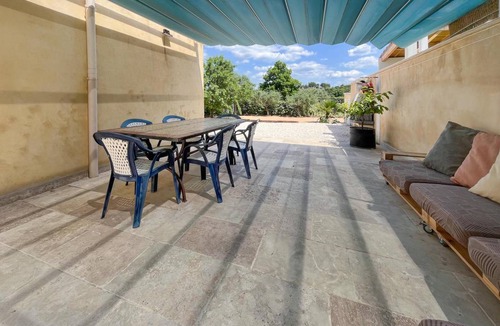 Comps House | 90 m² Maisonette ∙ 3 bedrooms ∙ 6 guests