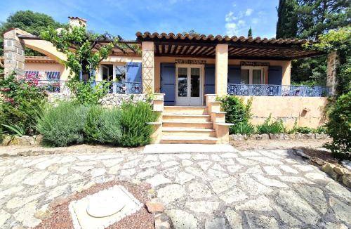 Le Thoronet Villa | 90 m² Villa ∙ 3 bedrooms ∙ 6 guests