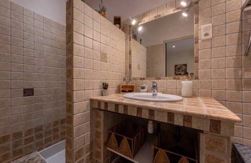 Comps House | 95 m² House ∙ 2 bedrooms ∙ 4 guests