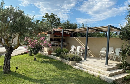 Velleron House | A little paradise in Provence