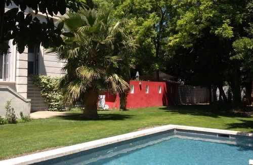 Mazargues House | A pretty house with a very pleasant garden in a lively neighbourhood.