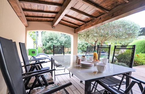 Vers-Pont-du-Gard Other | Accommodation ∙ 4 bedrooms ∙ 8 guests