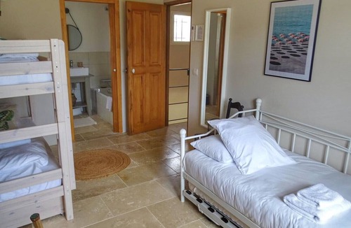 Lacoste Villa | Air condioned villa in Lacoste, big garden, view Luberon, heated pool