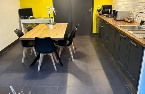 Morieres-les-Avignon House | air conditioned house industrial loft near avignon