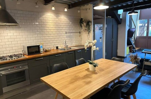 Morieres-les-Avignon House | air conditioned house industrial loft near avignon