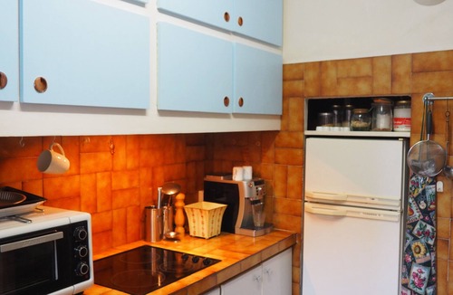 Pernes-les-Fontaines House | Air-conditioned & heated cottage in picturesque Pernes-les-Fontaines