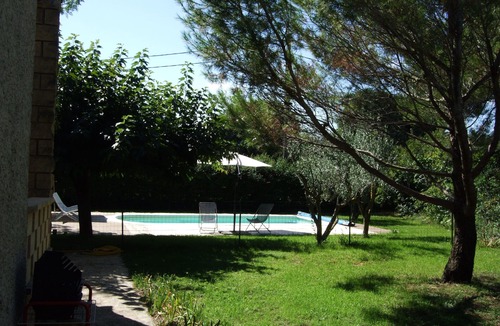 Vers-Pont-du-Gard Villa | Air-conditioned villa with swimming pool near Pont-du-Gard