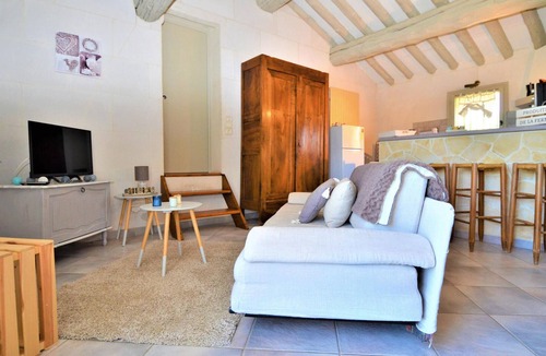 Vallabregues Apartment | Amazing apartment in Vallabregues
