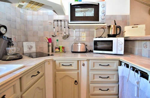 Vallabregues Apartment | Amazing apartment in Vallabregues