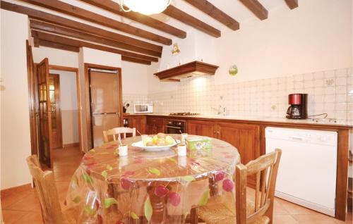 Saint-Martin-de-Castillon House | Amazing Home In St Martin De Castillon