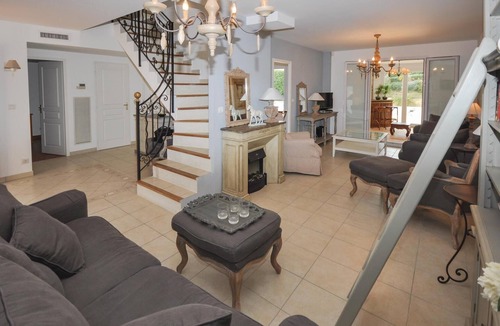 Roquebrune-sur-Argens House | Amazing home in Roquebrune sur Argens