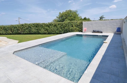 Sernhac House | Amazing home in Sernhac