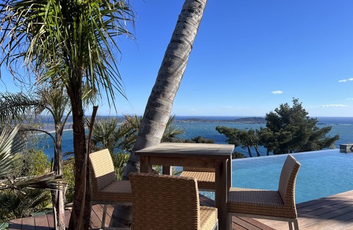 Carqueiranne Villa | Amazing sea view