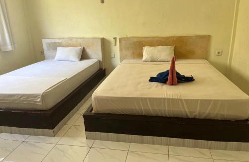 Purwakerti House | Amed Stop Inn Homestay, Rooftop Restaurant and Bar