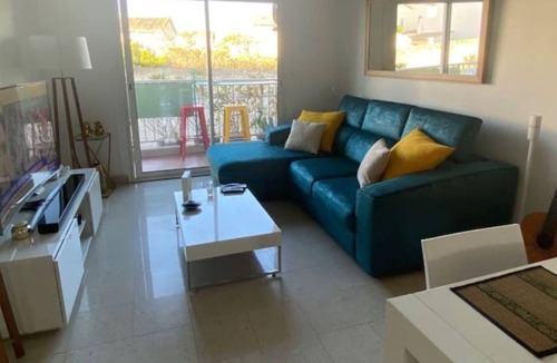 8th Arrondissement Apartment | Apartment 20 meters from the beach with balcony
