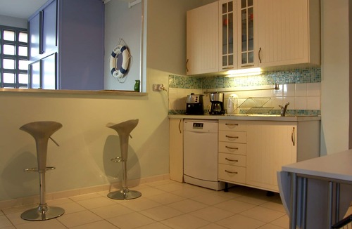 Hotel-de-Ville Apartment | Apartment at the end of the Old Port