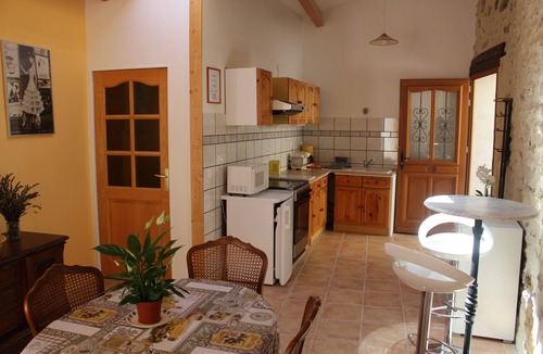 Colonzelle Apartment | Apartment in a quiet village house