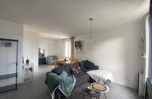Montfrin Apartment | Apartment in Montfrin