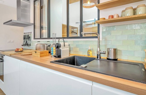 Pertuis Apartment | Apartment L'Hirondelle | Les Nids de la Diane