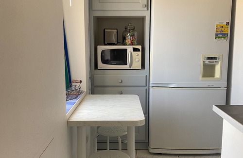 Beaucaire Apartment | Apartment overlooking the Quais de Beaucaire