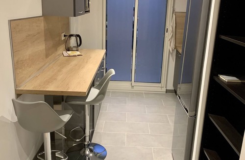Baille Apartment | Apartment T3- 2 bedrooms- Air conditioning- 2 balconies- Timone Marseille