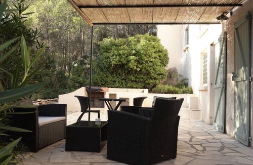 Venelles Apartment | Apartment with spa, in the heart of the Aix countryside