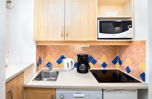 Les Restanques Condo | Appart 300m de la Plage | Wi-Fi Gratuit!