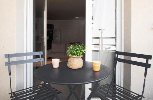 Miramas Apartment | Appart Romarin - Proche Gare & Stadium