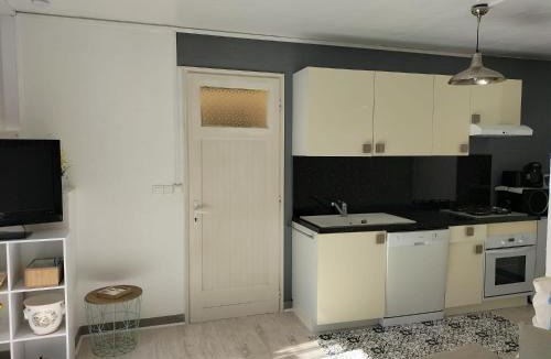 Saint-Cezaire-sur-Siagne Apartment | Appartement au Calme