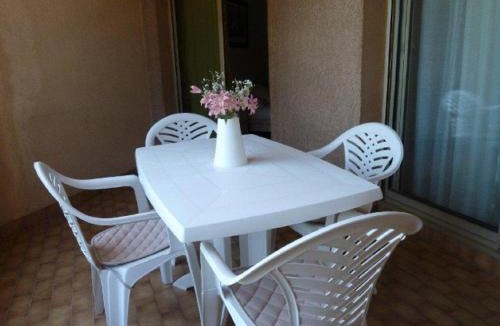 Toulon - Hyeres Apartment | Appartement 2 pièces au port de Hyères avec loggia, proche plage - FR-1-335-79
