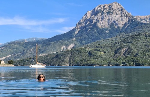 Les Sagnieres Apartment | Appartement Aiguilles de Chabriere Entre lac et Montagne