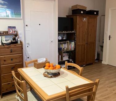 Montolivet Apartment | Appartement avec terrasse plein soleil Marseille