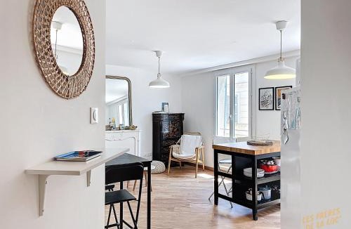 1st Arrondissement Apartment | Appartement cosy à la Rotonde - Lumineux - Les Frères de la Loc'