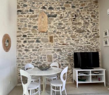 Saint-Gervasy Apartment | Appartement cosy avec terrasse