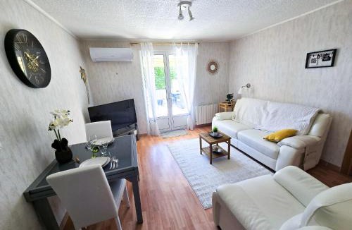 Greoux-les-Bains Apartment | Appartement Fontaine