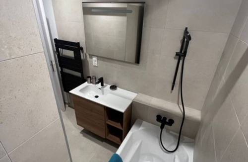 Montelimar Apartment | Appartement-loft de Centre-ville