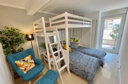 Les Sablettes Apartment | Appartement Luxueux "L'Azur"- by Résidence La Fontaine