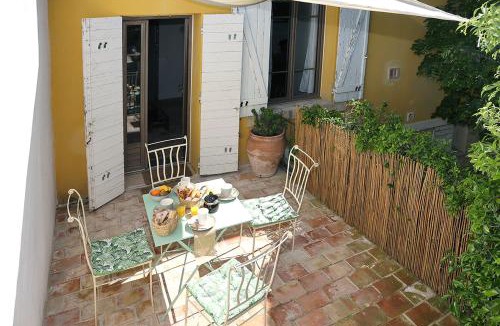 La Roque-d'Antheron Apartment | Appartement Mas de Silvacane