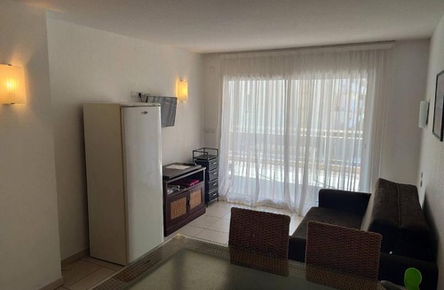Argeles Plage Apartment | Appartement T2 Climatisé, Terrasse de 23m², Piscine, Parking, à 100m de la Plage, Argelès-sur-Mer - FR-1-388-203