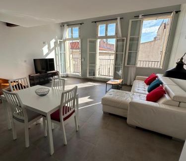Quartier du Panier Apartment | Appartement T3 Duplex sous les Toits de Marseille Panier Vieux Port