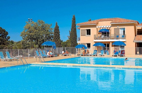 Les Bormettes Condo | Apparts Rénovés à 400m de la Plage | Accès Piscine