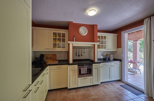 Nans-les-Pins Villa | Attractive villa on the Sainte Baume massif