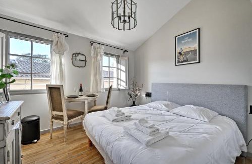 Avignon City Centre Apartment | Au cœur des Papes, dans bâtisse de charme studios & appartements en cœur de ville