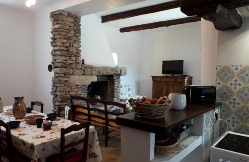 Lioux House | Au pied de la montagne