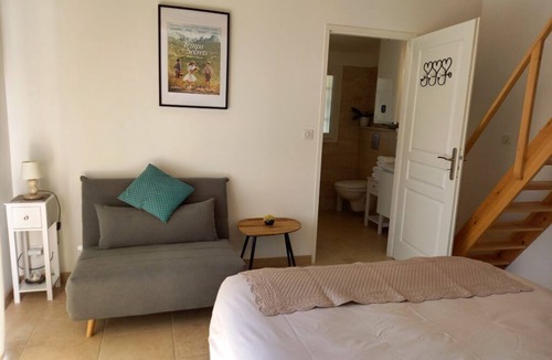 Roquevaire Bed & Breakfast | Au temps des secrets guest room breakfast included