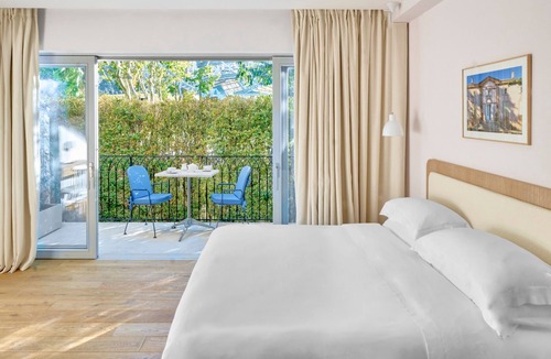Le Puy-Sainte-Reparade Hotel | Auberge La Coste