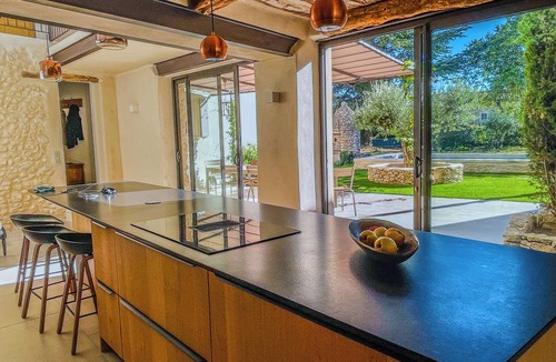 Saint-Saturnin-les-Apt Villa | Authentic 1818 Provençal Bastide in the Heart of Provence – La Magnanerie 1818