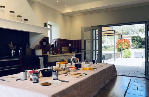 Carces Villa | Authentique Bastide Provençale au Cœur des Vignes D'un Domaine