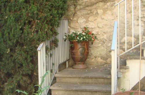 Avignon City Centre House | Avignon Center intra-muros, 5 bedrooms, large provencal garden, private garage